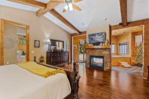 3 bedrooms, iron/ironing board, free WiFi, bed sheets - Unwind in Flagstaff's Finest Vacation Home! Don't Wait! (Flagstaff)