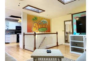 Interior - Garden City Beach Pier Penthouse II (Murrells Inlet)