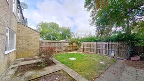 Exterior - Eyrescroft House (Peterborough)