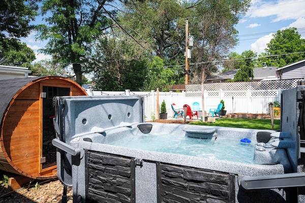 Bañera de hidromasaje al aire libre