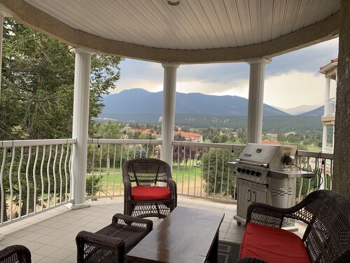 Beautiful Mountain Getaway in the Columbia Valley