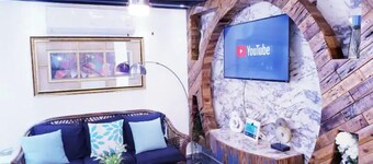 M/H house #1 Cozy and beautiful house near the airport