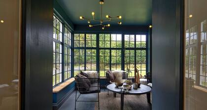 Earth House Scotland - Stunning Historic Fishing Lodge on the River Spey