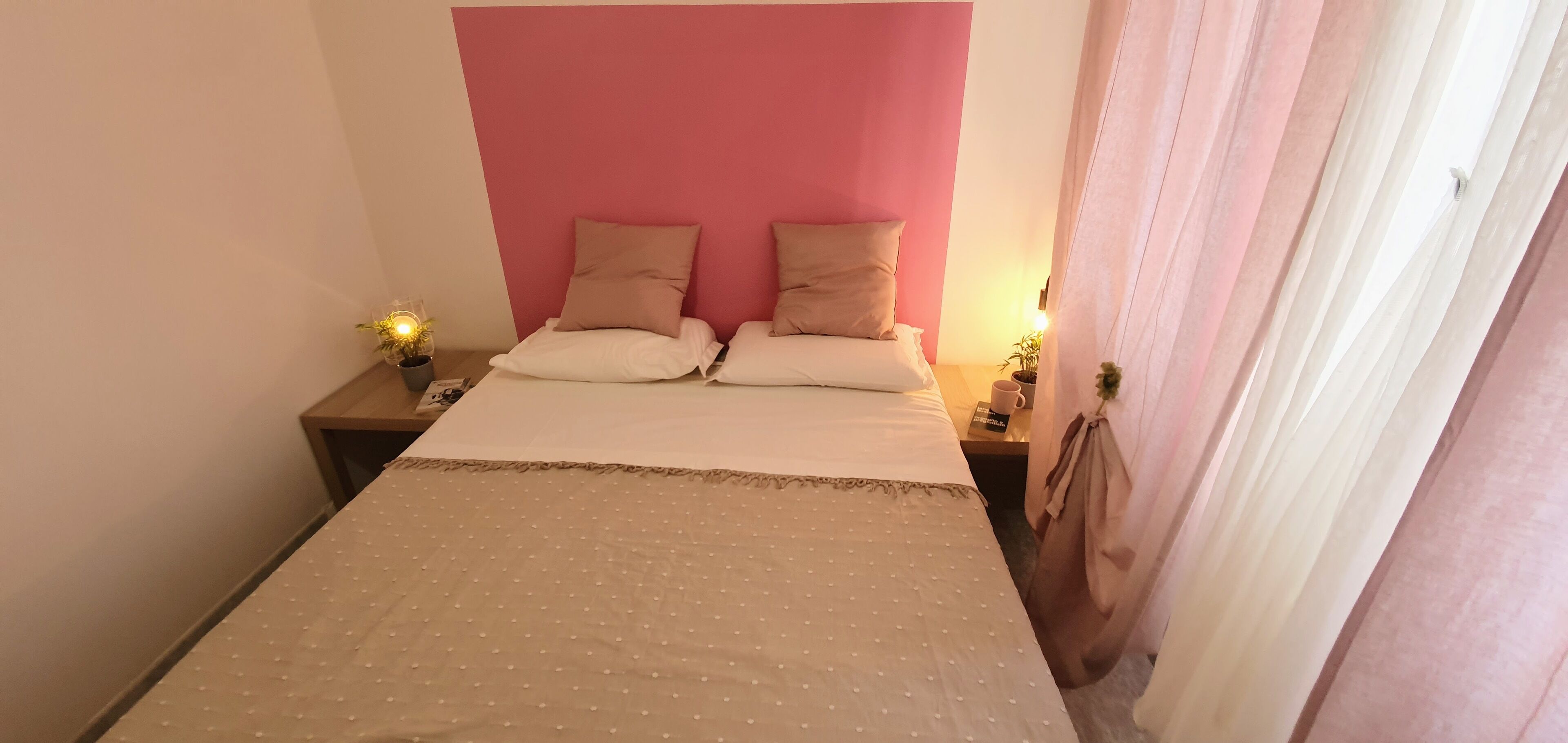 1 Schlafzimmer, Schreibtisch, Bügeleisen/Bügelbrett, Reisekinderbett