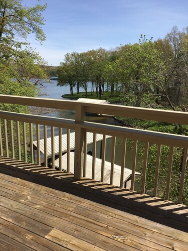 FALL COLOR cruise or Fish on Suntracker Pontoon Fishing Barge!