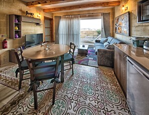 Een kluis op de kamer, verduisterende gordijnen, geluiddichte muren