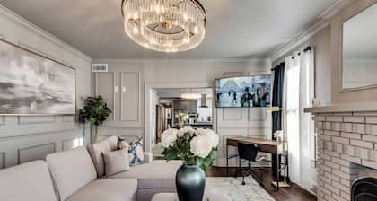 Located in the Munger Place Historic District, this remodeled gem blends timeless elegance with modern comfort. Accommodates 3 guests with a cozy queen-size bed, luxury linens, leather sofa, high-speed internet, and top-tier appliances.