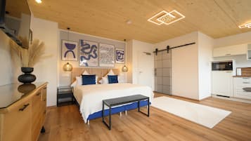 Deluxe Double Room | 1 bedroom, individually decorated, individually furnished, free WiFi