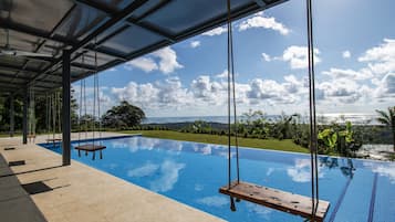 Alberca al aire libre