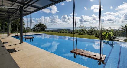 5 Bedrooms, large pool & spectacular whale tail ocean view!
