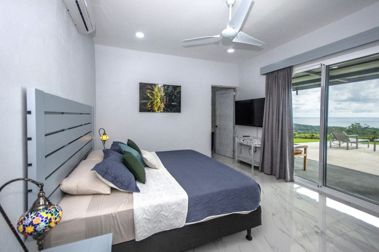 5 chambres, coffres-forts dans les chambres, bureau, Wi-Fi gratuit