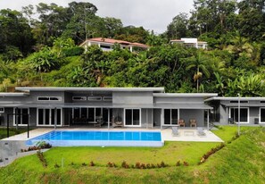 Piscina externa