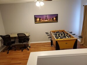 Games room - Lackland 10 min, Sea World (San Antonio)