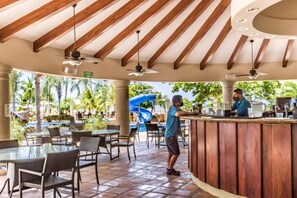 Bar (on property) - Penthouse in the Sky at Croc's Casino Resort! (Jaco)