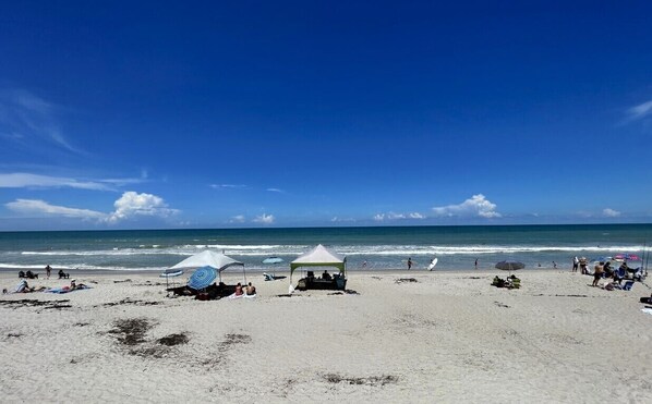 Beach nearby, sun loungers, beach towels - Amazing Beachside Casa Azul- 2 mins from beach (Indian Harbour Beach)
