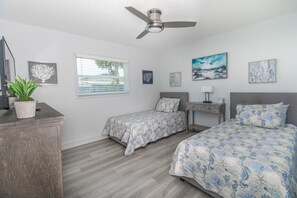 4 chambres, fer et planche à repasser, Wi-Fi gratuit, draps fournis