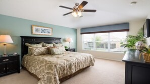 6 habitaciones, escritorio, tabla de planchar con plancha y wifi gratis 