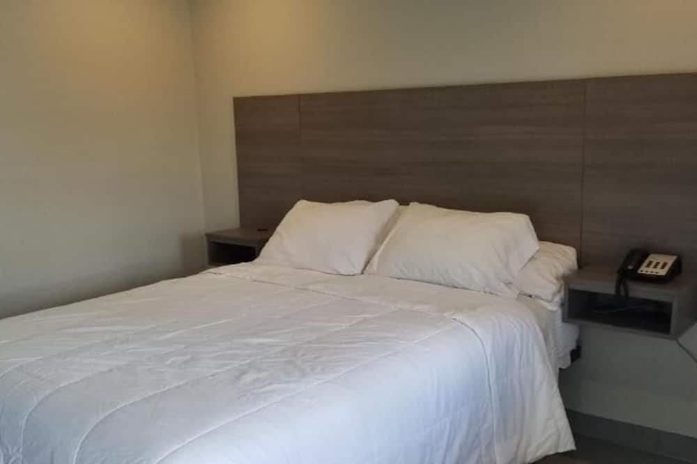 Maxim III Motel