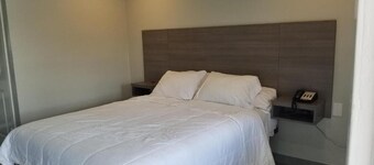 Maxim III Motel