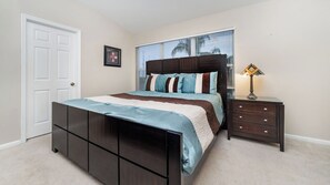 6 Schlafzimmer, Schreibtisch, Bügeleisen/Bügelbrett, kostenloses WLAN