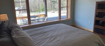 Pappy’s Trout Lodge - 0.5 Miles from Montauk