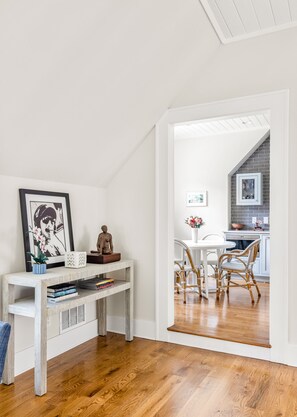 Interior - Luxury/Private Guesthouse with a Pool in ATL - Garage Parking Pet Friendly! (Atlanta)