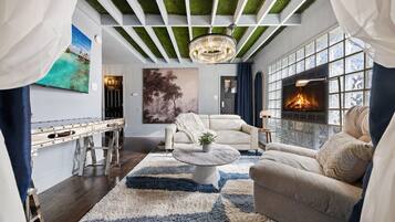 Smart TV, fireplace, offices
