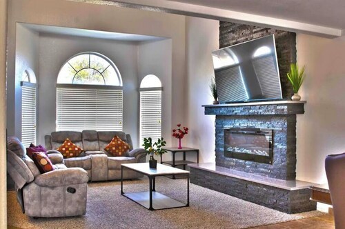 Newley remodeled and furnished home!