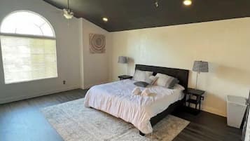 4 chambres, fer et planche Ă  repasser, Wi-Fi gratuit, draps fournis