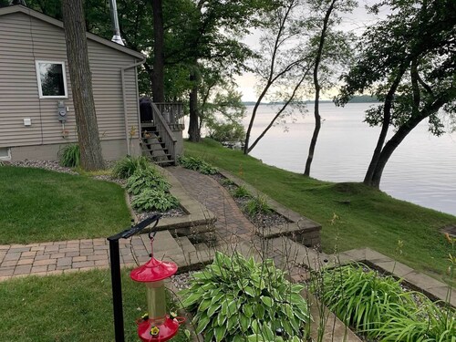 QUIET, Year round Cozy Cabin on a great fishing lake