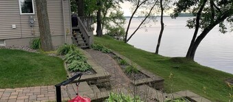 QUIET, Year round Cozy Cabin on a great fishing lake