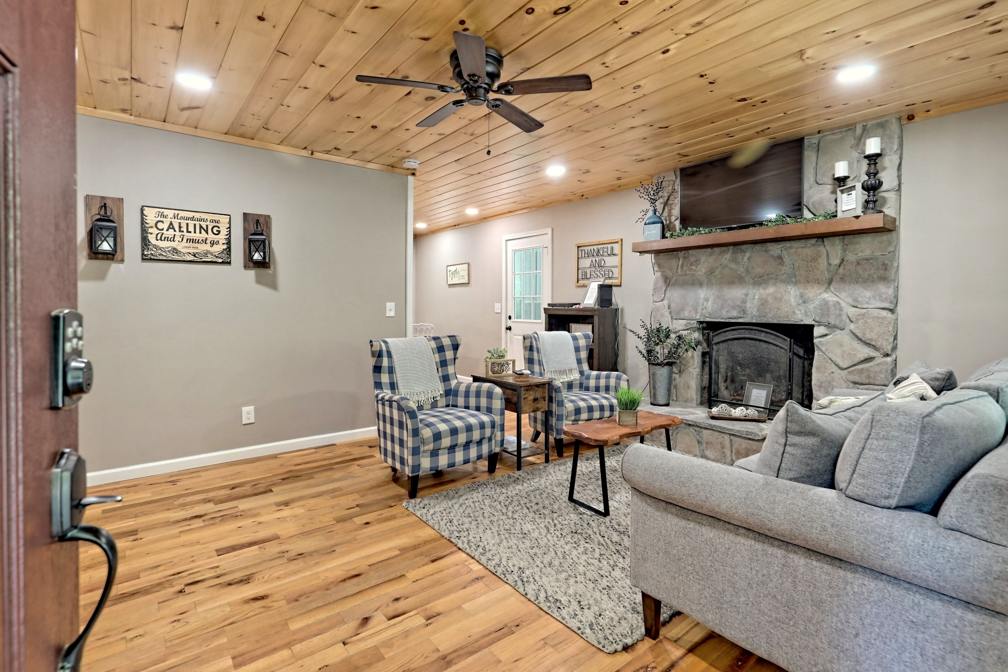 Modern, comfortable, family retreat
