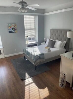 1 habitación, escritorio y wifi 