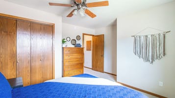 1 bedroom, free WiFi, bed sheets