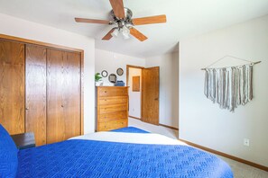 1 bedroom, free WiFi, bed sheets