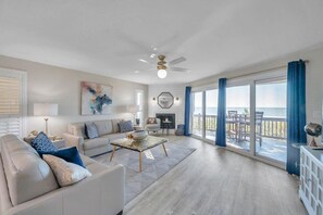 Smart TV, fireplace, computer monitors