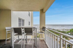 Outdoor dining - Anglers Cove #306 3 bed 3 bath Beachfront (Redington Shores)