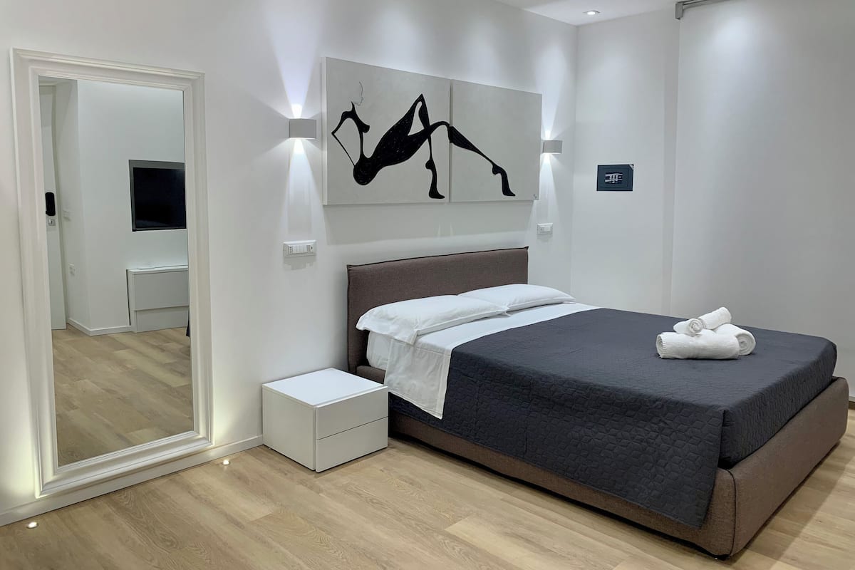 Standard Room, 1 Bedroom, Private Bathroom, City View