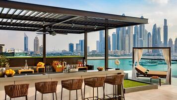 Royal Suite, 2 Bedrooms, Sea View | Premium bedding, minibar, in-room safe, desk