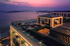 Àtic de luxe, 1 llit doble, no fumadors, vistes al mar (Terrace) | 1 dormitori, roba de llit d'alta qualitat i minibar 