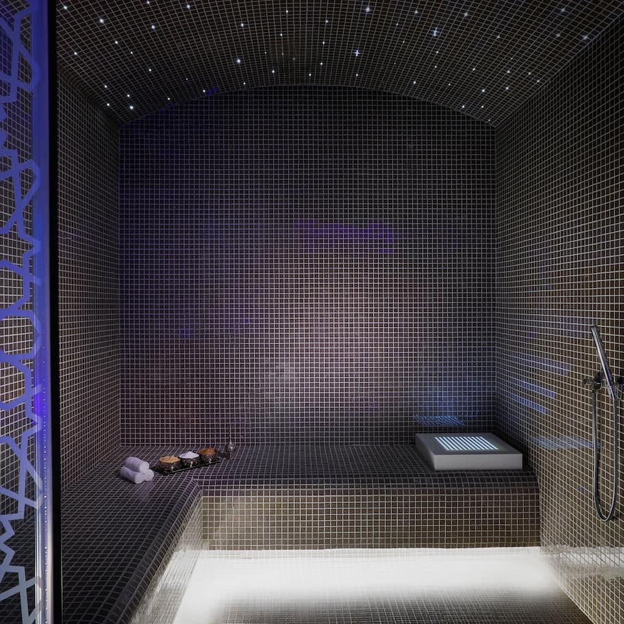 Couples treatment rooms, sauna, hot tub, steam room, Turkish bath