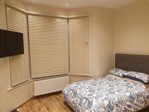 1 Schlafzimmer, Zimmersafe, Bügeleisen/Bügelbrett, kostenloses WLAN