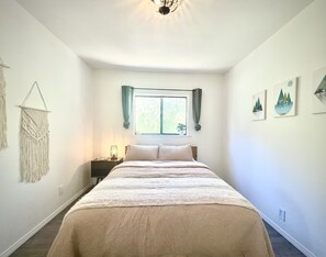 4 bedrooms, iron/ironing board, travel cot, free WiFi