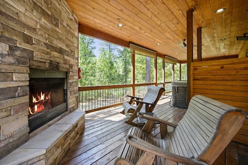 Waymaker, Couples, Hot Tub, Firepit, Soaker Tub