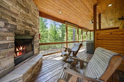 Waymaker, Couples, Hot Tub, Firepit, Soaker Tub