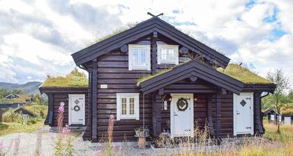 Beautiful home in Rauland with kitchen
