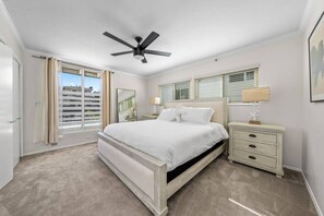 Desk, iron/ironing board, free WiFi, bed sheets - Beautiful Whole Home, Seconds to Beach, Epic Patio (San Diego)