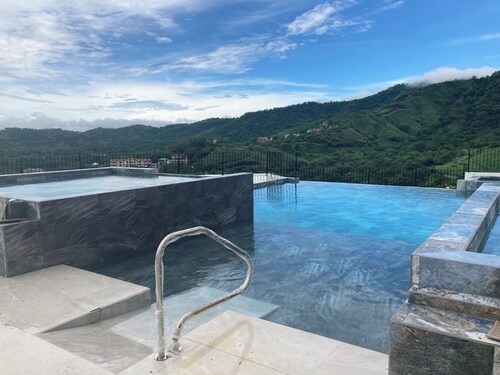 Pura Vida of Coco Bay