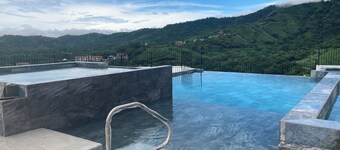 Pura Vida of Coco Bay