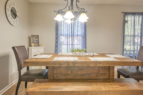 Spacious Home w/ Coffee Bar & GameRoom near Ft. Stewart & Savannah